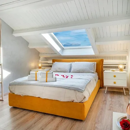 Guesthost - Otto House - Castello Di Cozy Flat