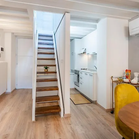 Apartment Guesthost - Otto House - Castello Di Cozy Flat *